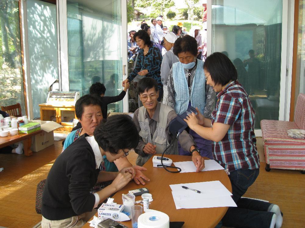 더불어 나누는 사랑의 의료봉사 - 0IMG_0838 이미지