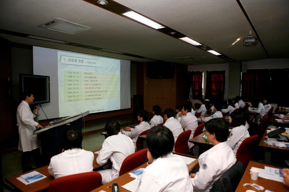 2009년 새내기 인턴 오리엔테이션 실시 - 인턴교육1 이미지