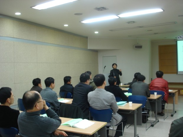 고객 향한 찾아가는 건강강좌 - 이근미 교수 - DSC07831 이미지