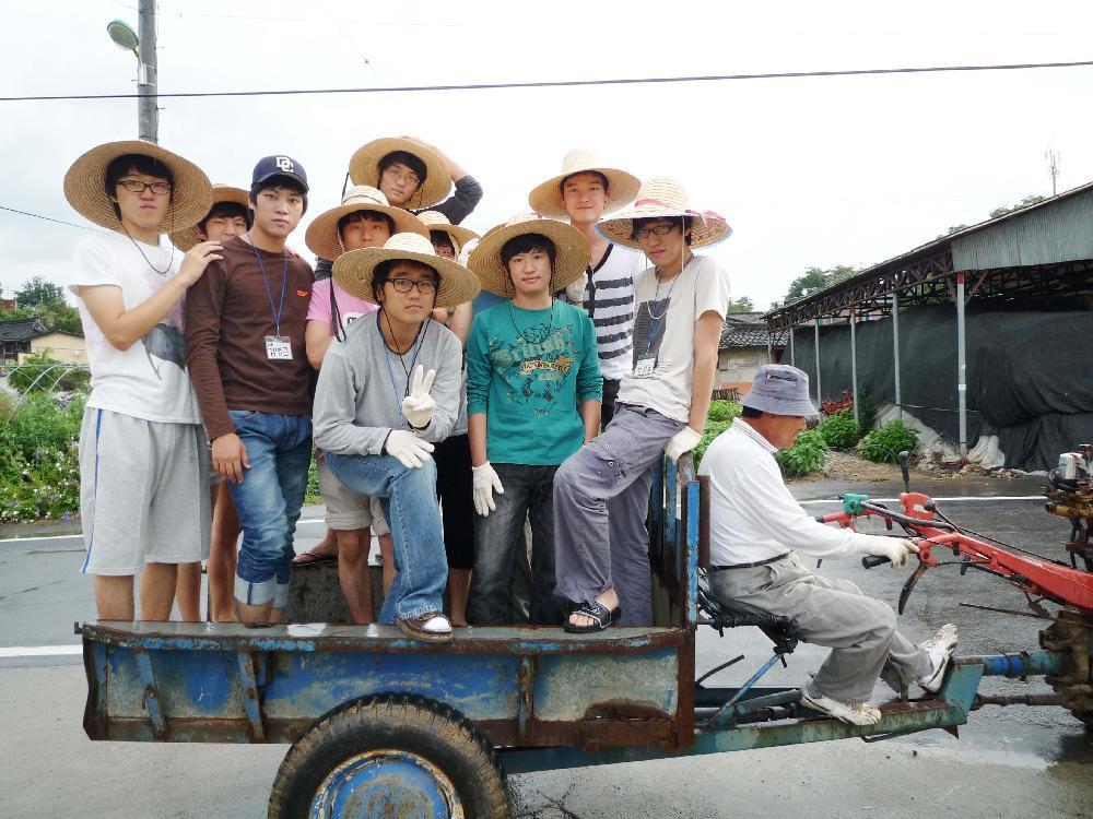 의과대학 2009년 하계 농촌봉사활동 실시 - P1000455 이미지