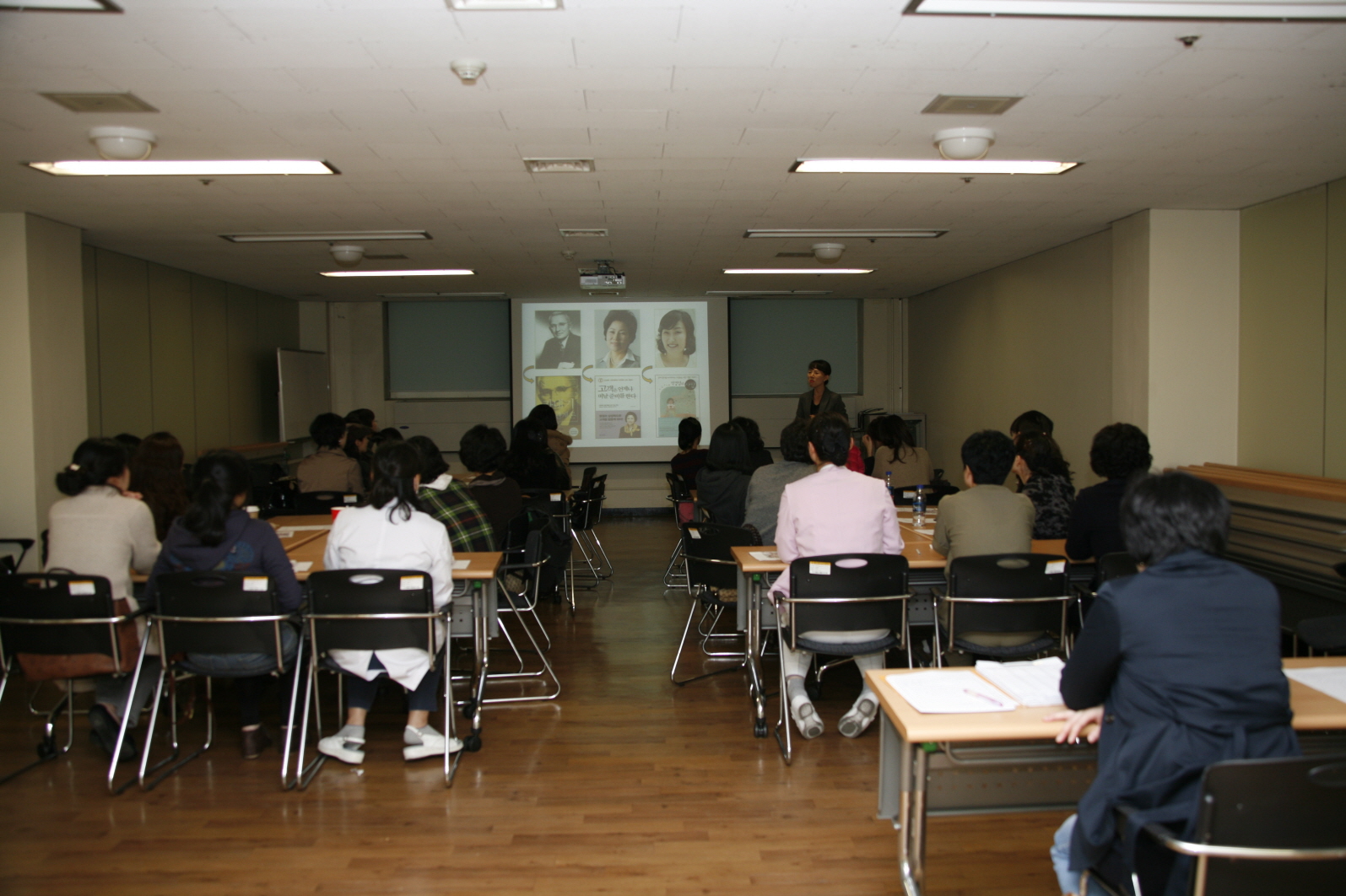 CS 아카데미 CS 공개강좌 개최, 2010년 11월 8일 오후 3시 30분, 문화교육실, 고객을 끌어당기는 힘 Rapport