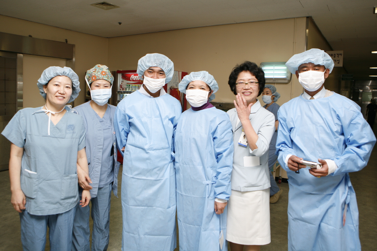 라오스 정부 및 병원 관계자 일행, 우리 병원 방문 견학, 2011년 1월 7일 오후 1시, 병원장실 환담 및 각 진료부서 견학