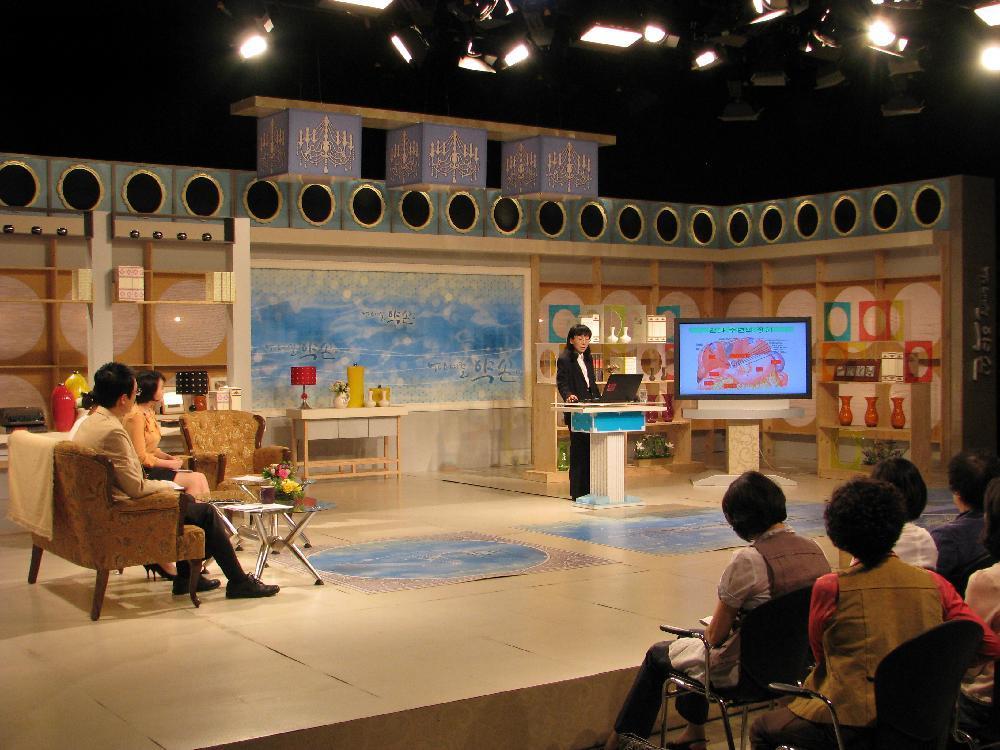 2011.5.4일 수요일 대구MBC TV 메디컬 약손 프로그램 녹화 장면 - 이헌주 교수(소화기내과)