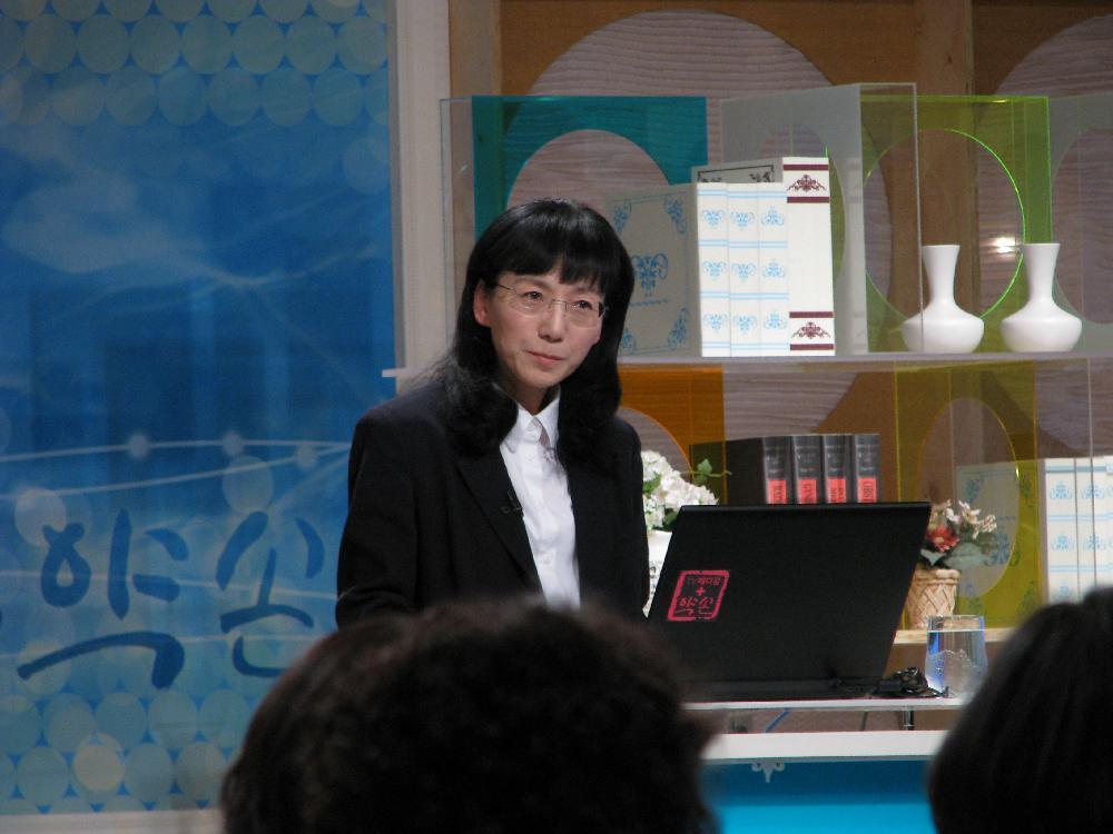 2011.5.4일 수요일 대구MBC TV 메디컬 약손 프로그램 녹화 장면 - 이헌주 교수(소화기내과)