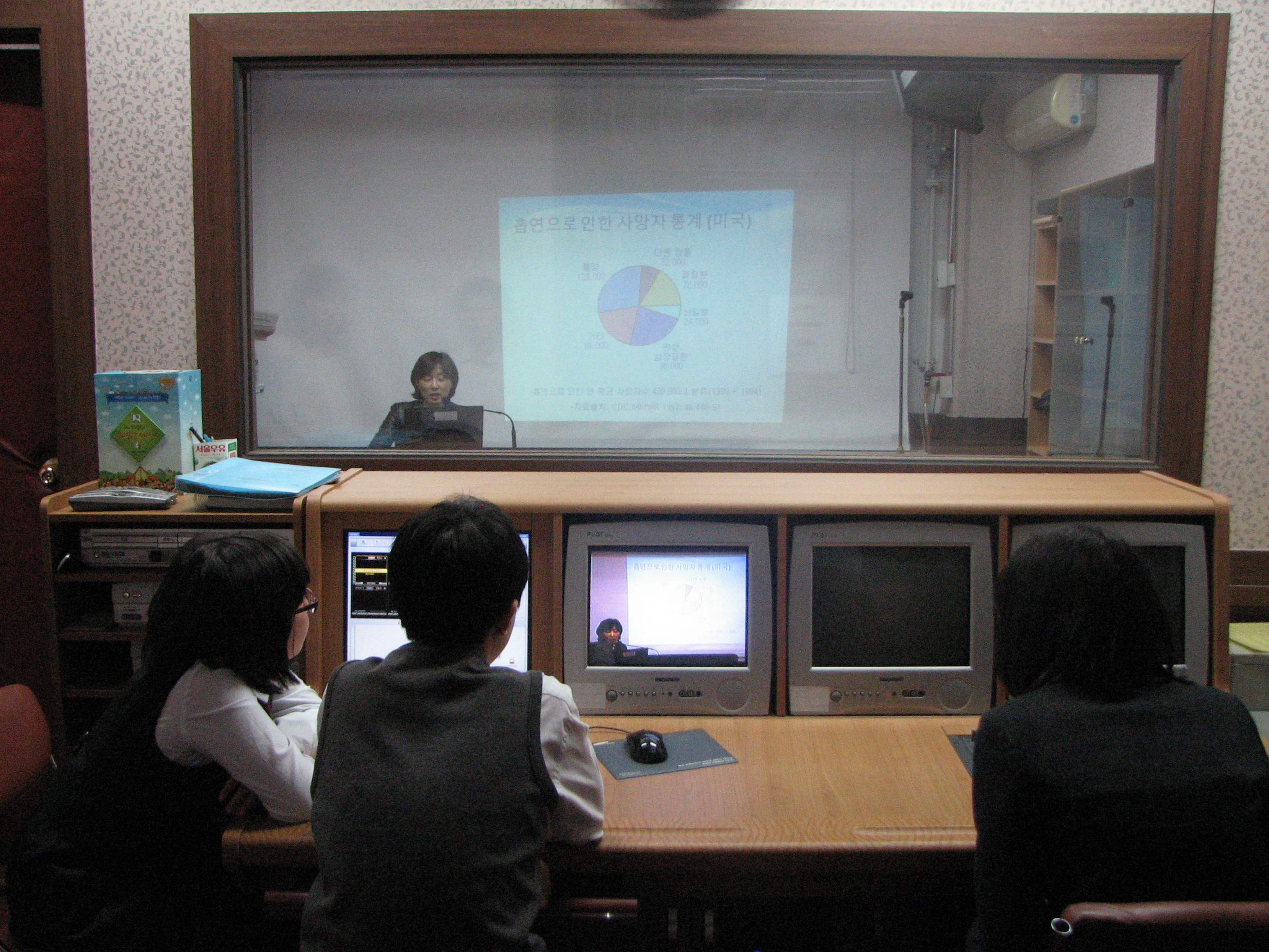 2011. 5. 11일 수요일 14:15 ~ 15:00까지 열린 금연 건강강좌 사진