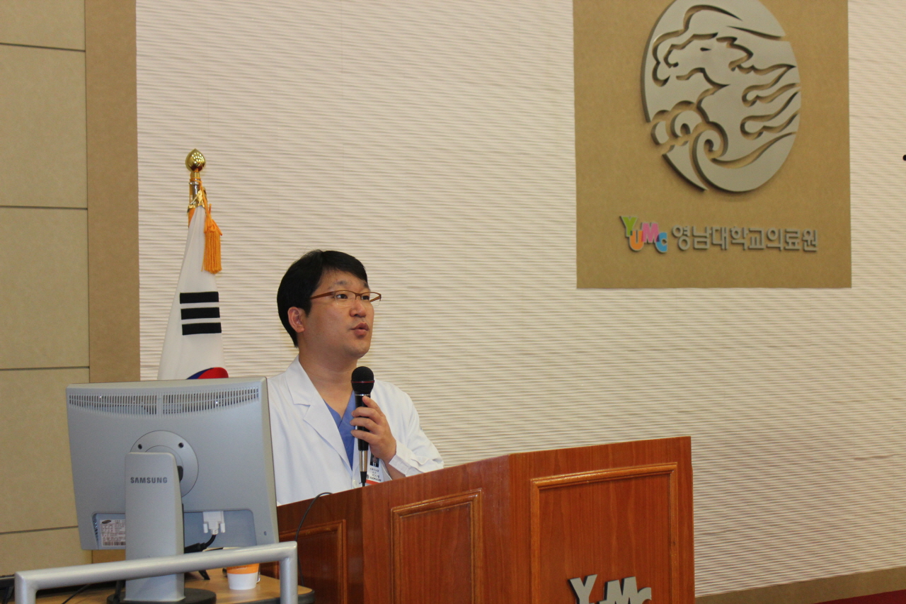 2011. 6. 24(금) 14시 영남대학교병원 1층 이산대강당에서 열린 소화기내과 건강교실 사진입니다.