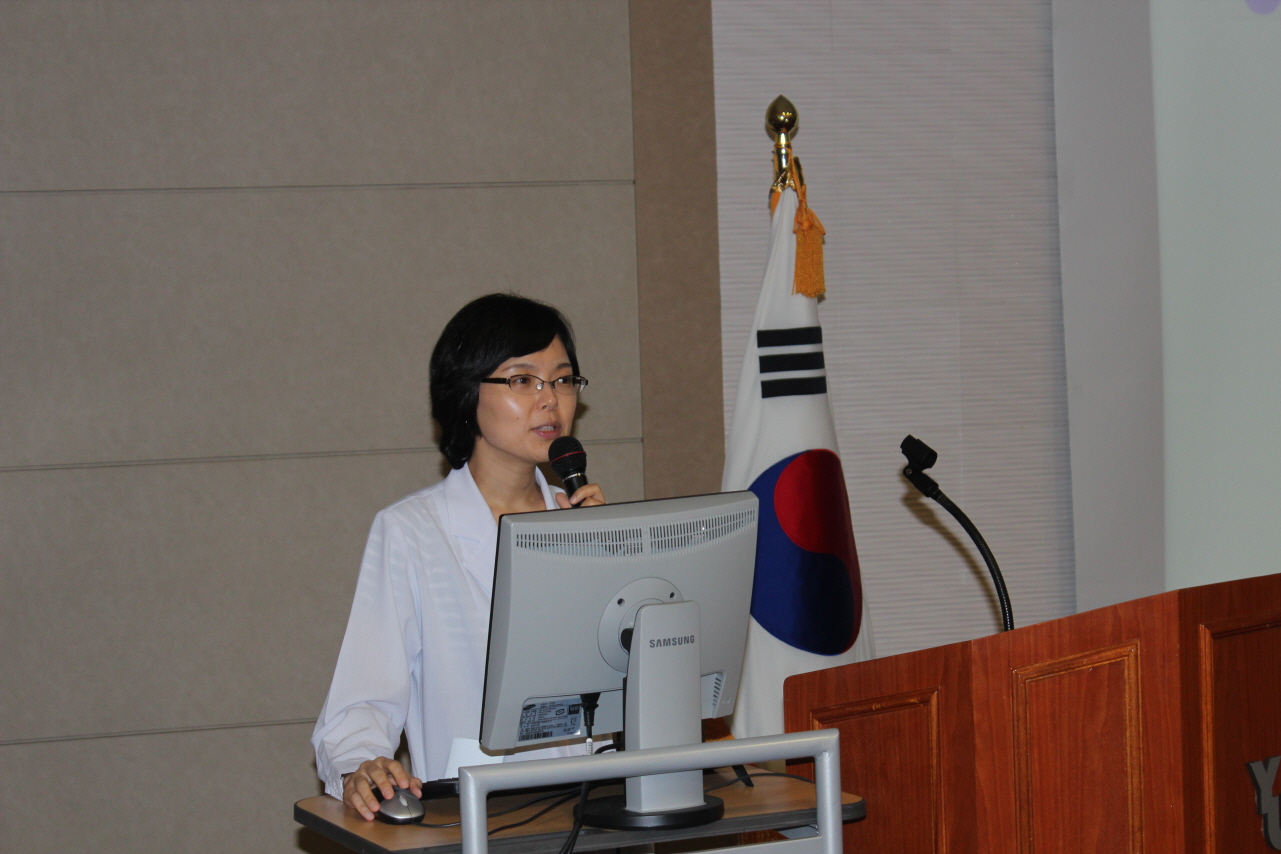 2011.6.29일 수요일 13시 이산대강당에서 열린 제113회 암교실 사진입니다.