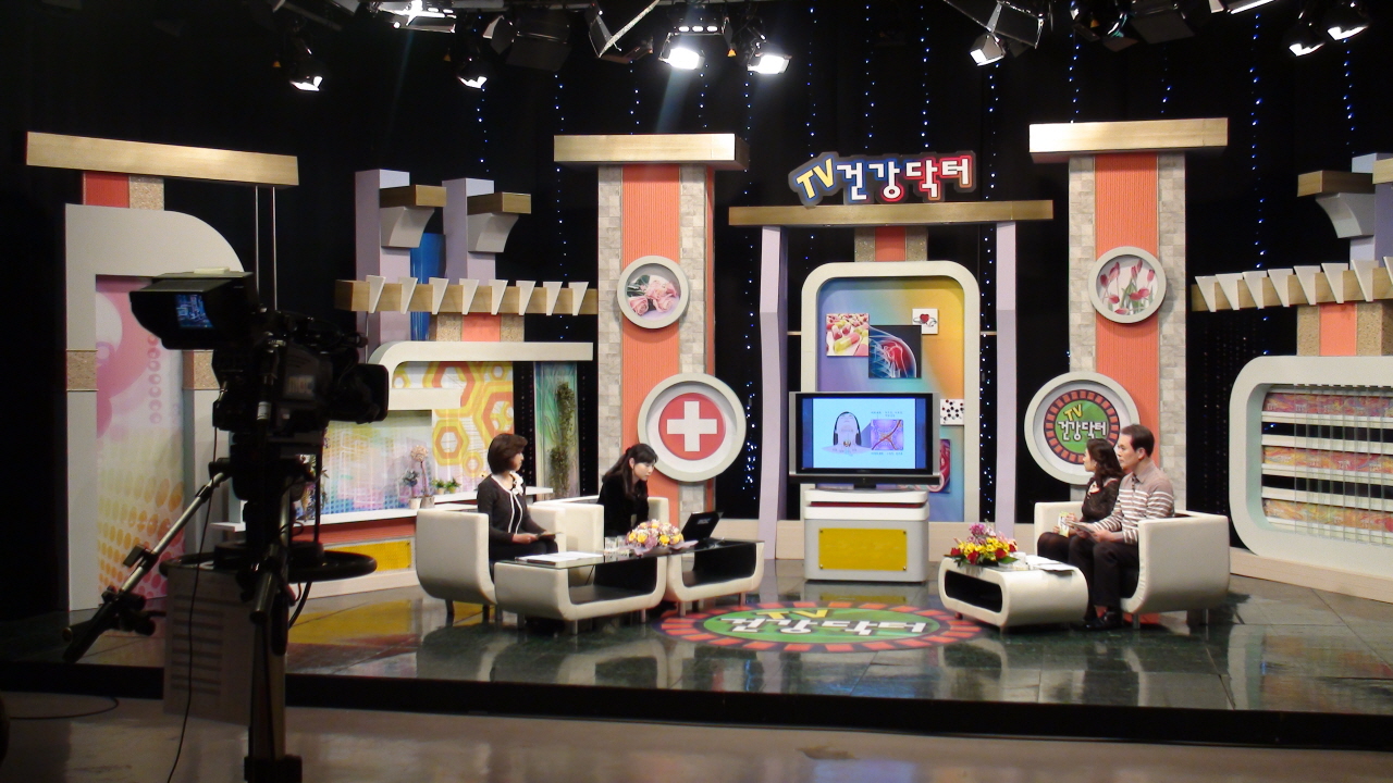 2012년 1월 11일(수) 오후 2시 안동MBC 방송총국에서 열린 안동MBC 'TV 건강닥터' 프로그램 녹화 - 최정은 교수 - 사진입니다.