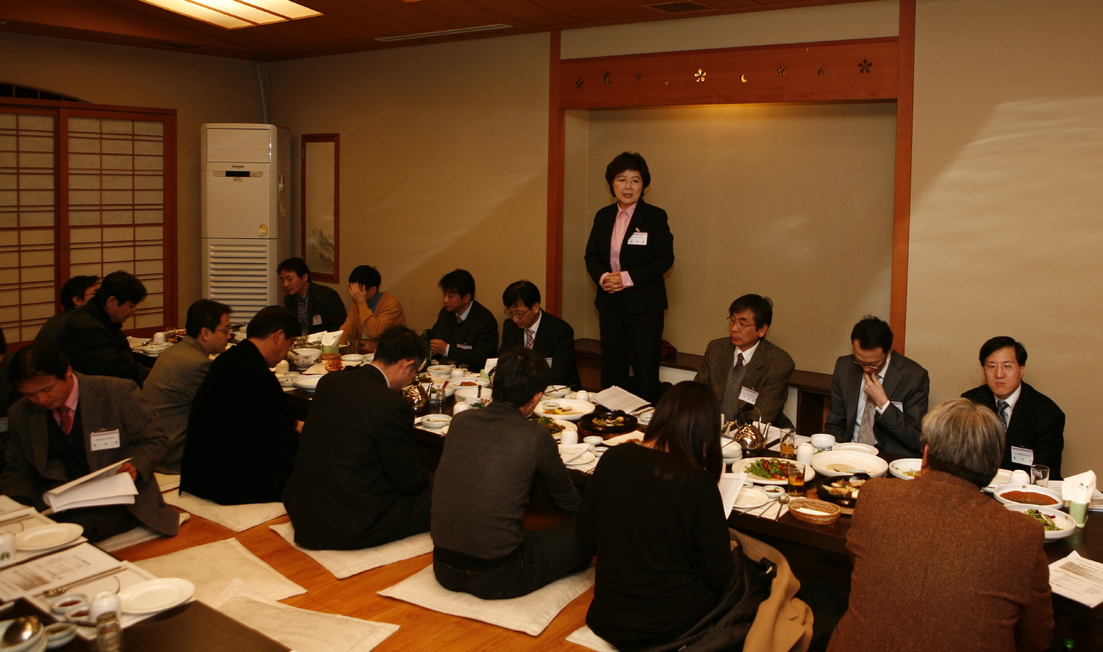 홍보대사 임명장 수여식 거행, 2011년 1월 17일 오후 7시, 길조한식당,병원 홍보 활성화를 위한 원내 교수 및 협력병원장 중 홍보대사 임명