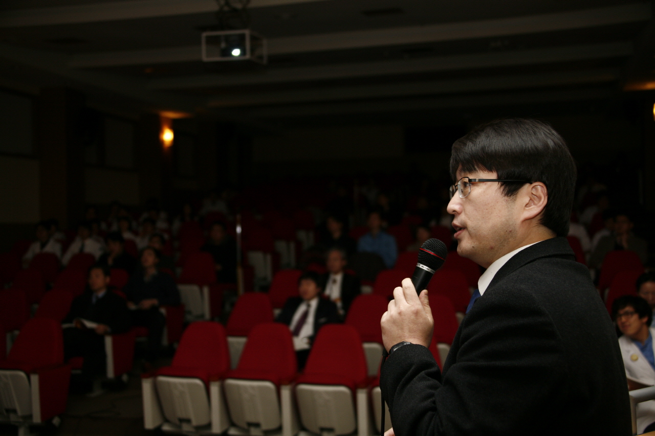 제16회 영남의대 신경과학연구회 심포지엄 개최, 2012년 2월 11일 오후 1시 30분, 이산대강당, 통증 관리 최신 지견 주제로 강연 및 토의