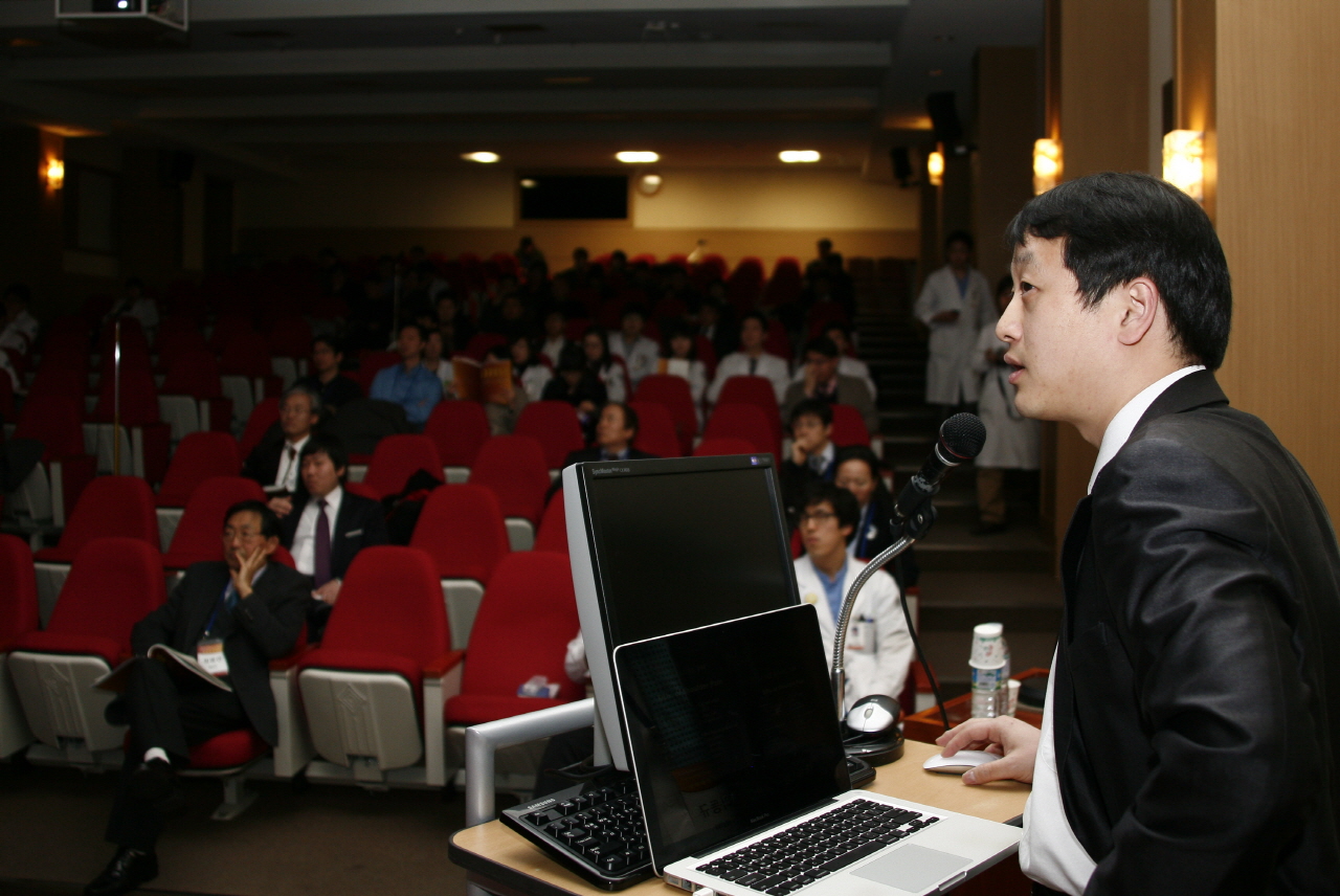 제16회 영남의대 신경과학연구회 심포지엄 개최, 2012년 2월 11일 오후 1시 30분, 이산대강당, 통증 관리 최신 지견 주제로 강연 및 토의