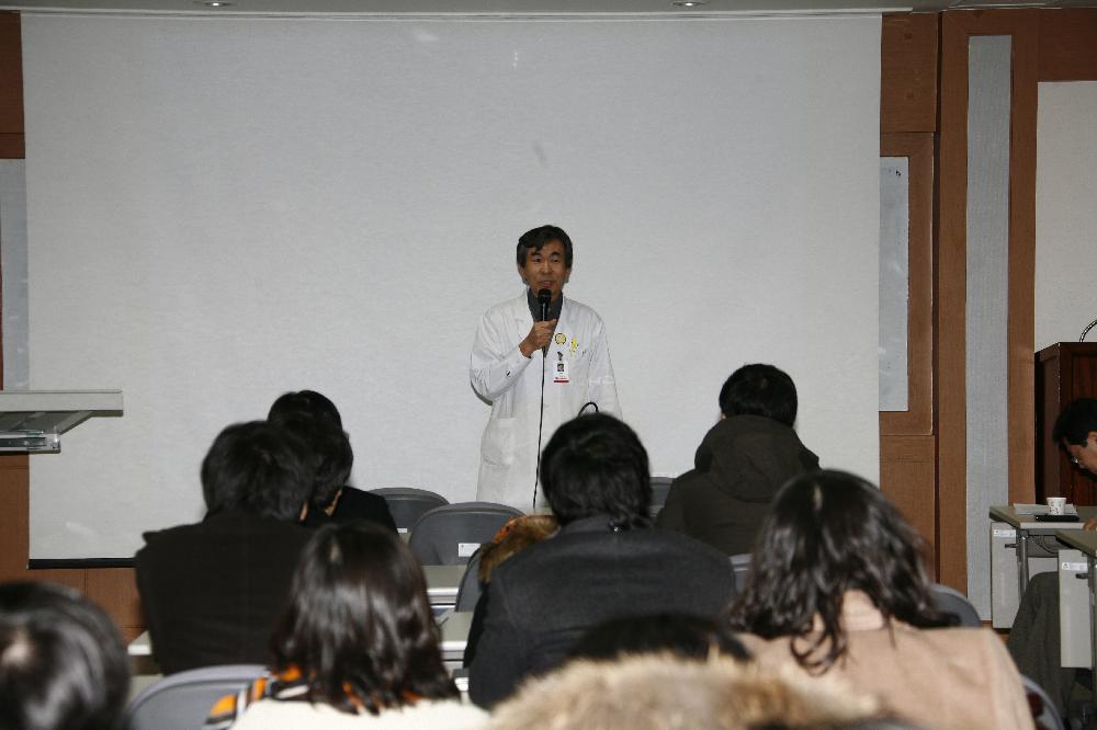 2012년 새내기 인턴 오리엔테이션 실시, 2월 13~16일 4일간, 죽성강의실 및 임상수기교육센터, 이론강의와 임상실습 및 산행