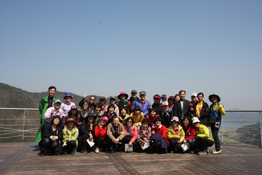 신용협동조합 제15회 조합원 견학교육 실시, 2012년 4월 14일 오전 6시 50분 병원 출발, 남해 일원 견학, 108명 참가