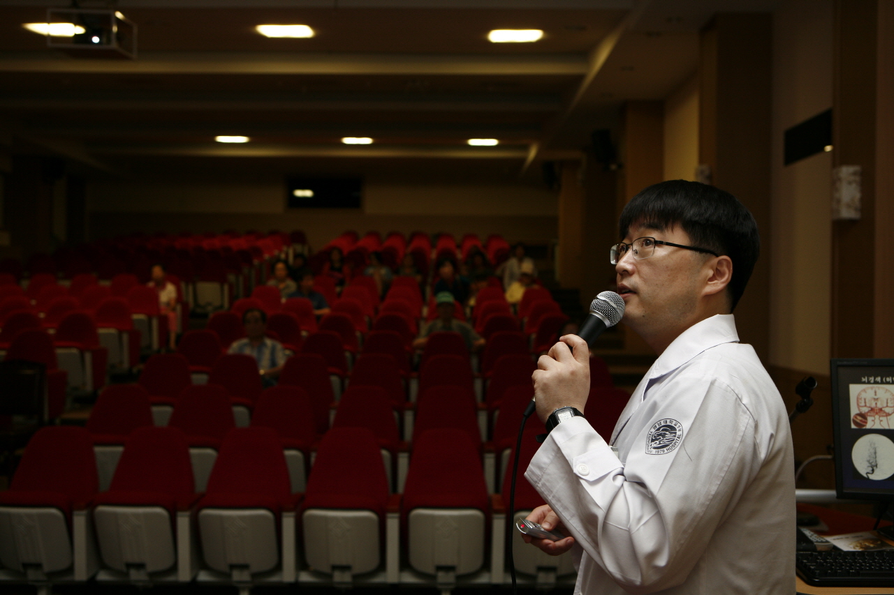 제59회 뇌졸중(중풍)교실 개최, 2012년 8월 27일 오후 2시, 이산대강당, 뇌졸중 치료의 모든 것 주제로 릴레이 강연