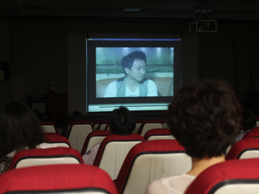 2012년 '성희롱 및 성폭력 예방교육' 실시, 9월 24~25일 양일간, 매일 3회 여성가족부 제작 동영상 방영
