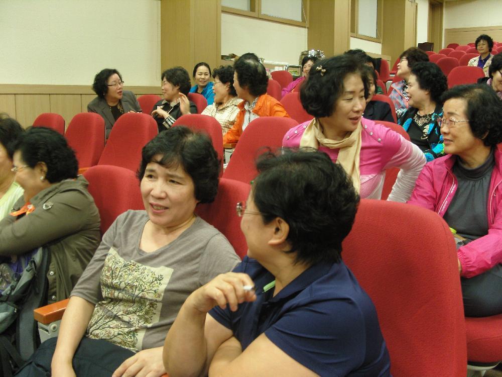 2012년 자원봉사자 교육 실시, 10월 10일~12일 3일간 오전 9시 30분~11시, 이산대강당