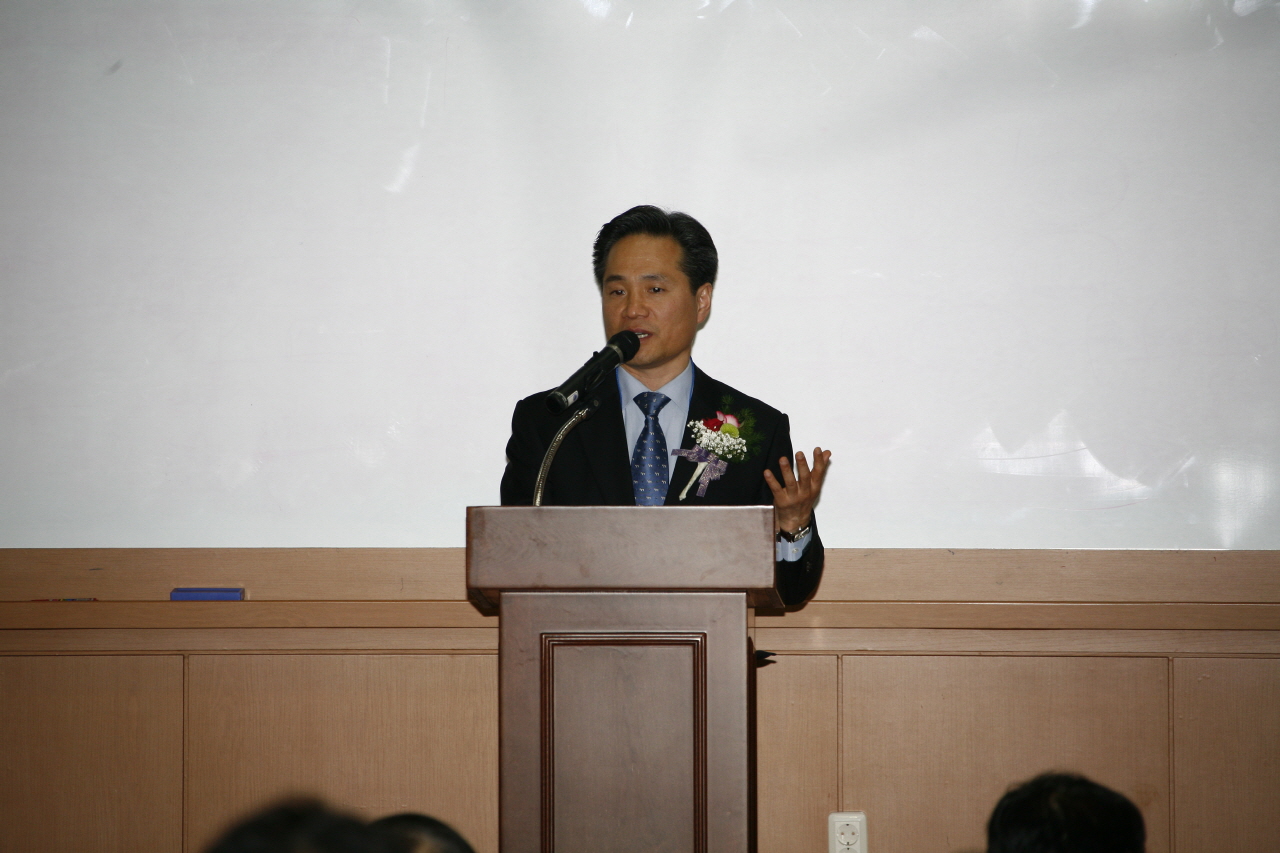 제4회 의료기기 상생협력 세미나 개최, 2012년 11월 7일 오후 1시 30분, 의과대학 죽성강의실, 지식경제부 주최, 의료기기 주요품목 사용 사례 및 개발 제안 발표와 토론