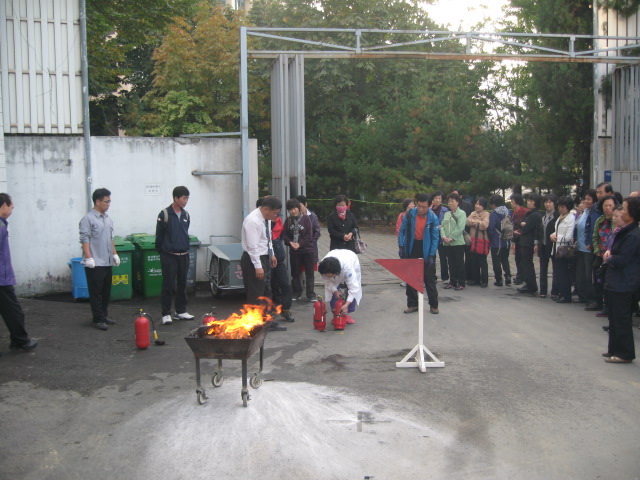 미화원 소양교육 및 간담회 개최, 2012년 10월 16일 오후 4시, 이산대강당 및 야외실습장, 소방안전 중심의 이론 및 실습