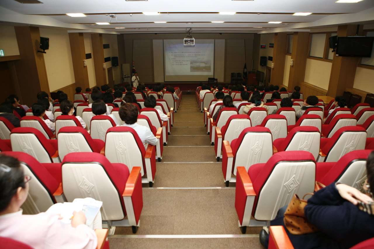 정기 월례회 겸 부서장 회의 개최, 2012년 12월 7일 오후 3시 30분, 병원 1층 이산대강당