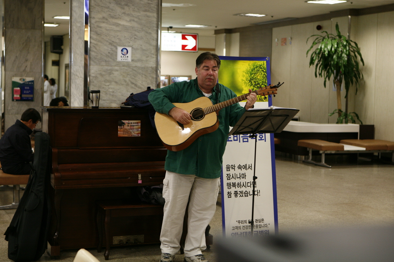 고객사랑 로비 음악회 개최 사진 4
