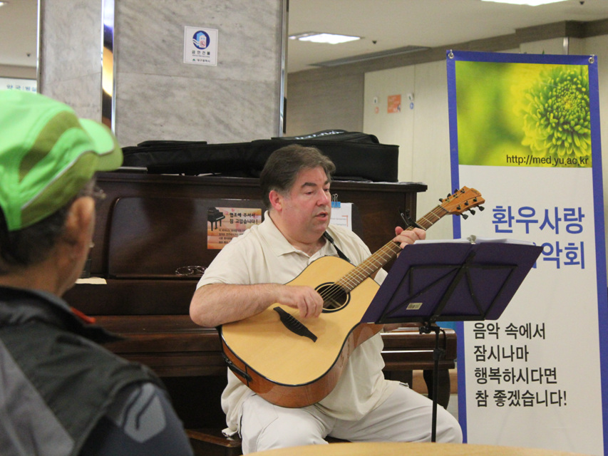 고객사랑 로비 음악회 개최 사진 1