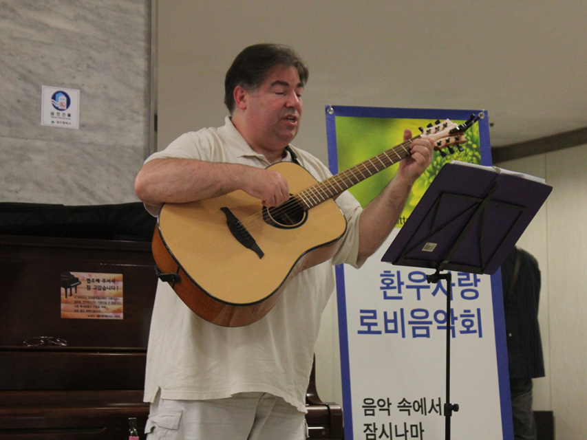 고객사랑 로비 음악회 개최 사진 3