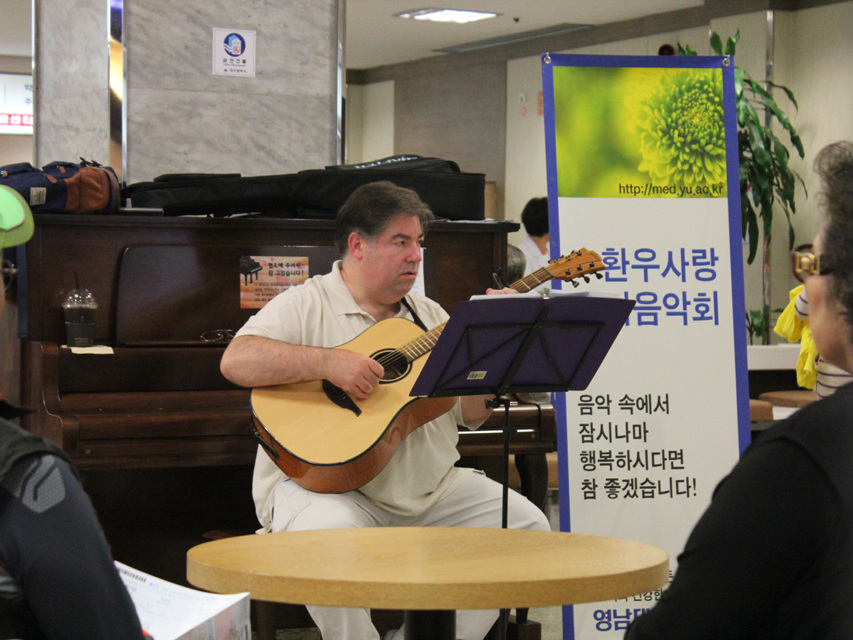 고객사랑 로비 음악회 개최 사진 4