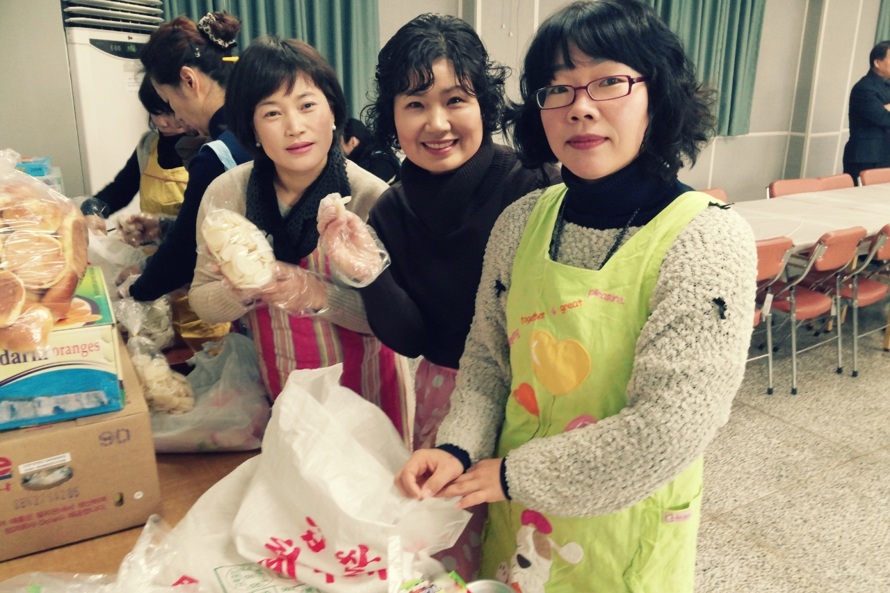 설맞이 무료급식 봉사 사진3