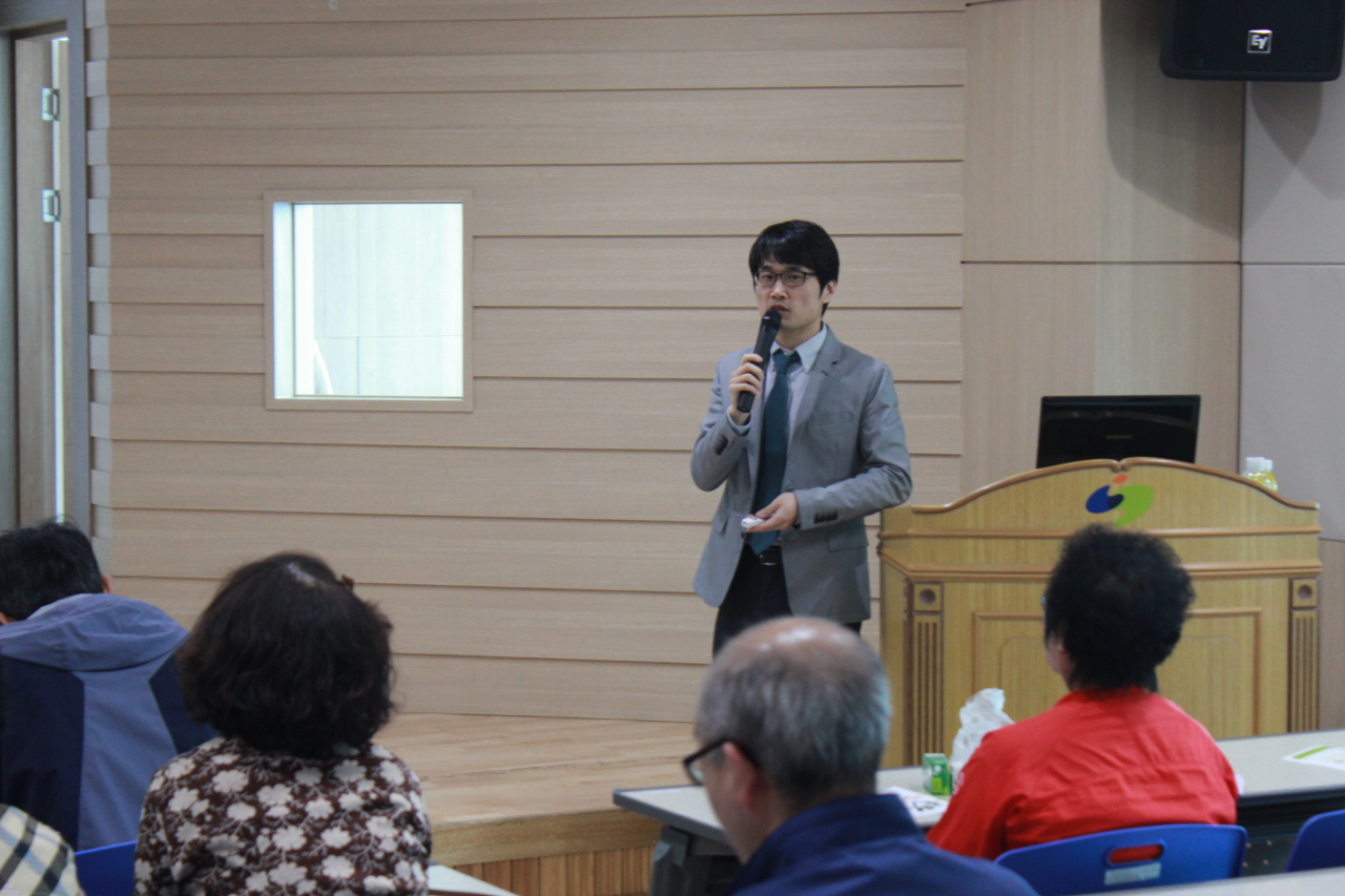 2014.4.24(목) 10시 남구보건소 5층 대강당에서 열린 남구보건소 건강강좌 < 당뇨 바르게 알기> 사진입니다.