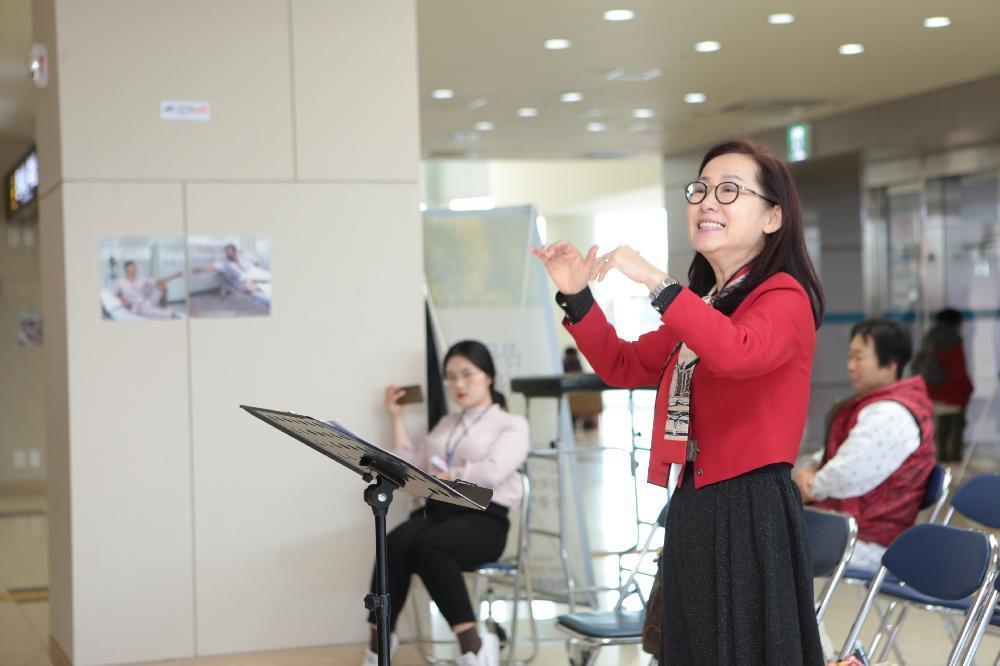 계명부인합창단 고객사랑 로비음악회 공연
