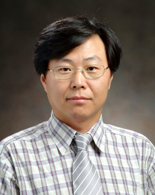 대한비과학회 학술상을 수상한 김용대 이비인후과 교수