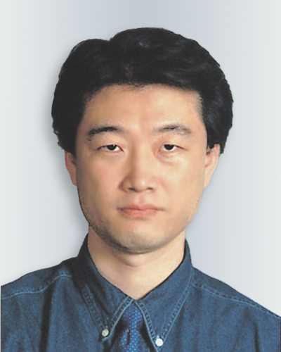 홍영훈 사진