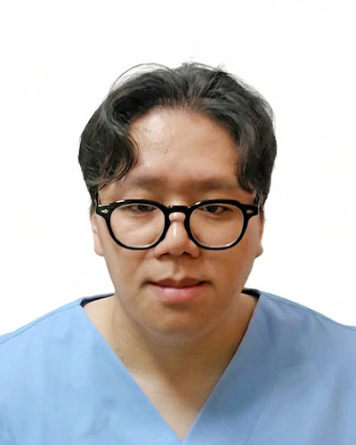 강원기 사진