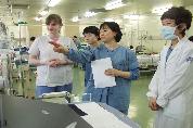 캐나다 간호대학 교수 및 학생 우리 병원 방문 견학 - 0P1091710 이미지