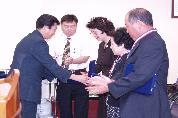 2005학년도 전학기 직원 정년퇴임식 거행 - 0P8313235 이미지