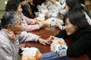 병원 문 나서 사랑 나누는 진정한 백의천사 - _MG_5448 이미지
