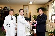동문들의 따뜻한 의료원 사랑 - 발전기금 이미지