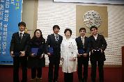 2011년 2월 정기 월례회 개최, 2월 11일 오후 4시, 이산대강당, 전공의 고객만족상 시상 후 촬영