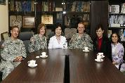 주한미군 캠프워커 내 의료봉사 지원활동에 대한 감사패 수여, 2012년 1월 27일 오전 11시, 의료원장실